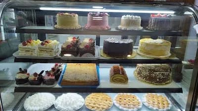 Panaderia Y Pasteleria La Mona
